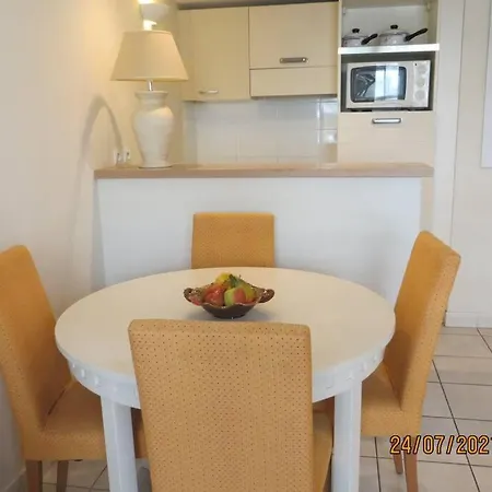 Excel Suites 102 Yourhosthelper Cannes