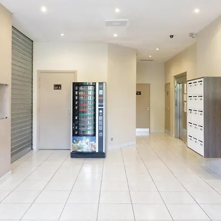 Excel Suites 102 Yourhosthelper Cannes